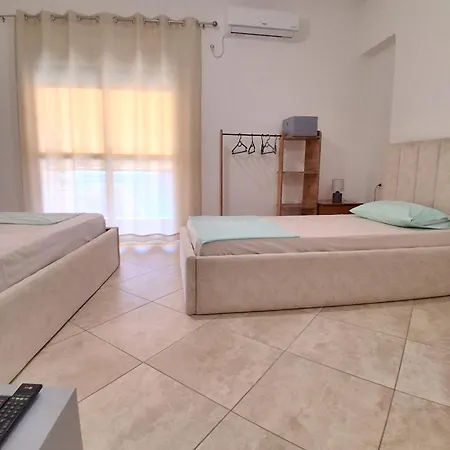 With View * هيماري