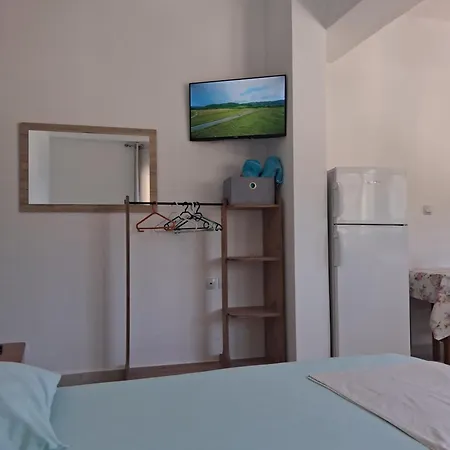 Appartement With View Himarë