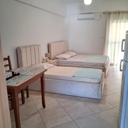 With View Apartment Himarë