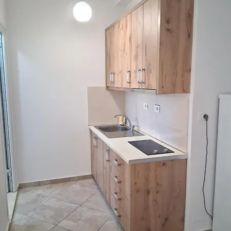 Apartment With View Himarë