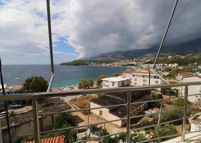 Apartment With View Himare